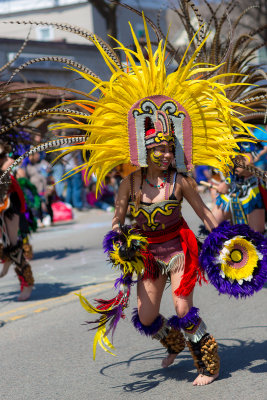 Aztec dancer 11