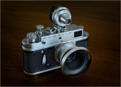 Zorki 4, Jupiter 12 35mm f2.8 and Leitz VIOOH Finder.