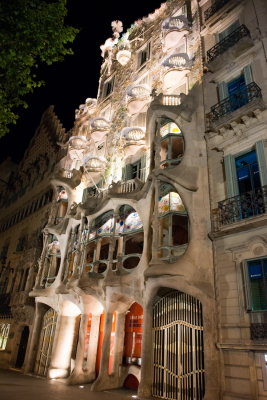 140504-685-Barcelone-Casa Batllo-nuit.jpg