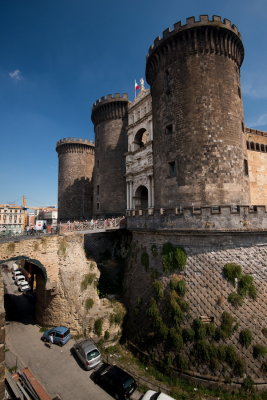 160926-020-Naples-Castel Nuovo.jpg