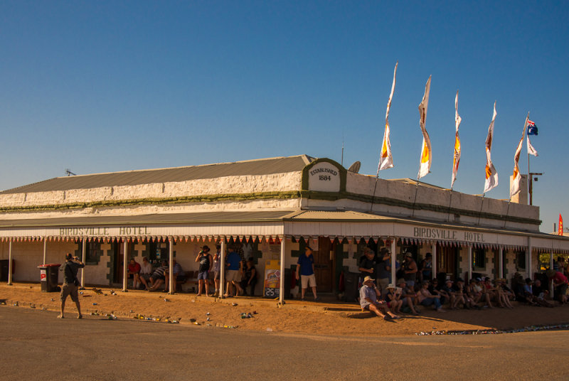 Birdsville-hotel-Outback-Queensland-1.jpg