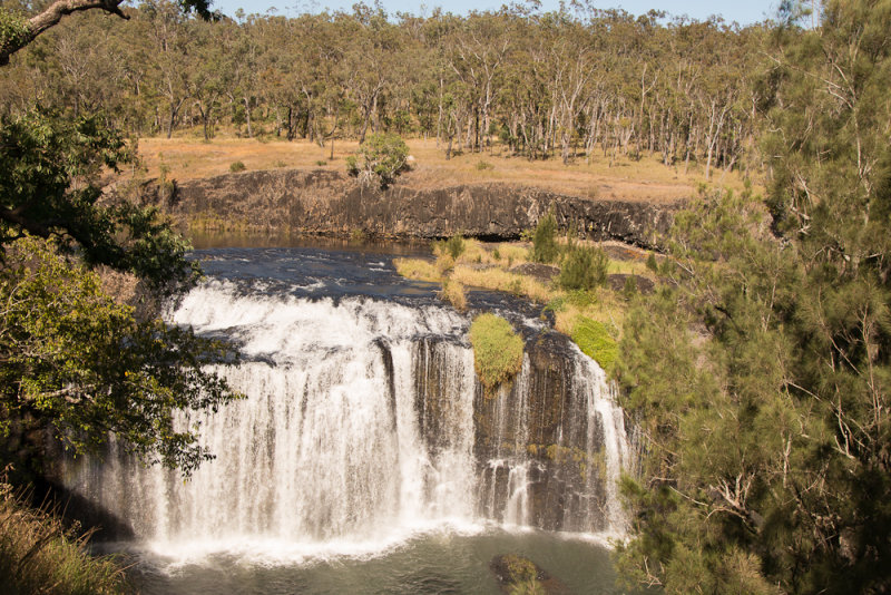 Millstream-falls-queensland-1.jpg