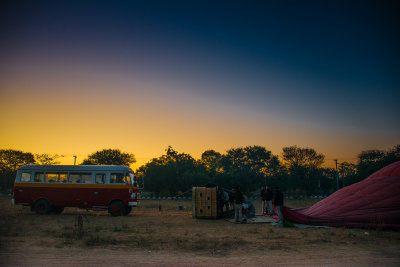 Bagan balloon-2.jpg