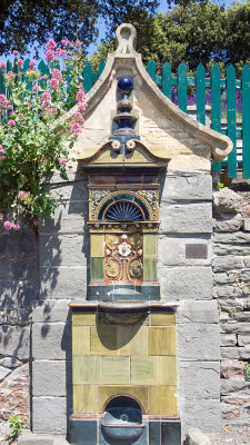 Doulton Drinking Fountain, Clevedon