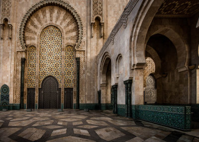 entre de la mosque hassanII