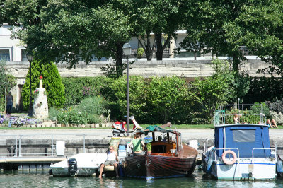 Paris Arsenal harbor - lazying on a sunny afternoon