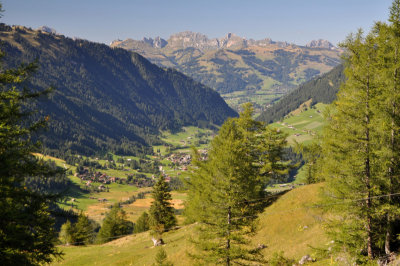 View into Lauenen's valley