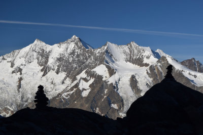 Way markers, above Hohsaas