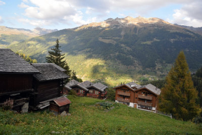 View from Grimentz to opposite mountain
