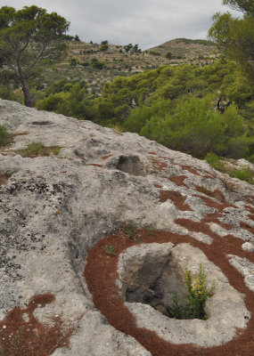Old graves, Monte Saraceno