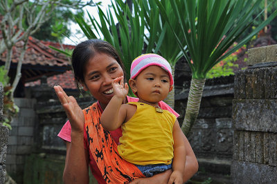 Mother child Bali mountain village.jpg