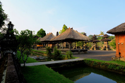Taman Ayun Temple in Mengwi 1.jpg