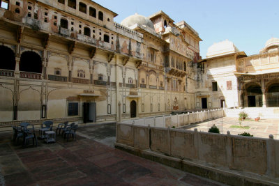 Karauli-Summer Palace.5.jpg