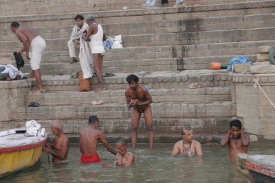 Varanasi-The Ganges 26.JPG