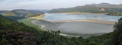 Mawddach Estuary Panorama.jpg