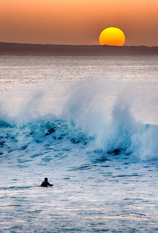 La Santa Waves