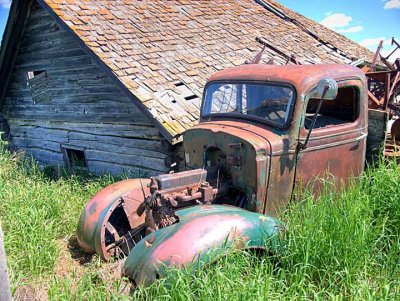 Abandoned vehicle 9210