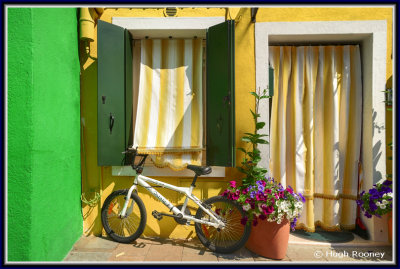  Venice - Burano Island - Colourful doorway 