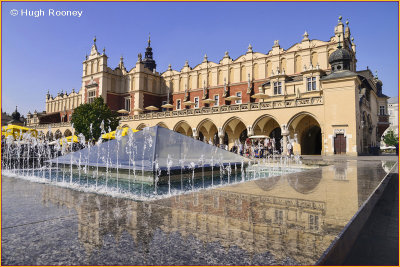  Krakow - Rynek Glowny with the Cloth Hall or Sukiennice 