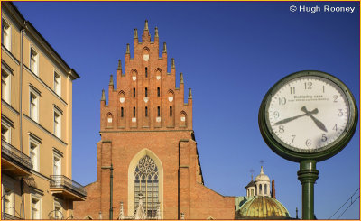  Krakow - Dominican Church with clock 