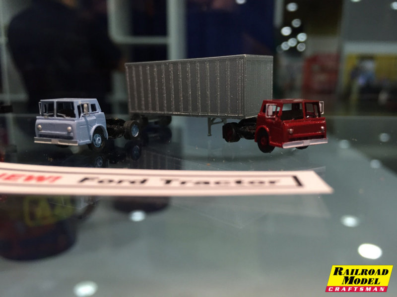 American Z Lines - Z scale Ford C & 28 Wedge Trailer