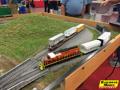 Display Layout built by Ken Patterson at the Athearn Booth. RTR Athearn SD40 making the rounds.