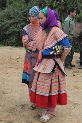 Hmong ladies in Bac Ha
