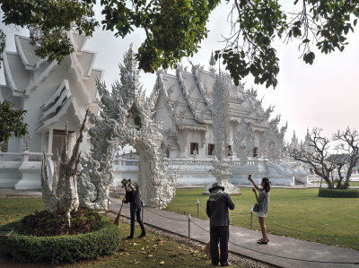 Wat Rong Khun  White Temple