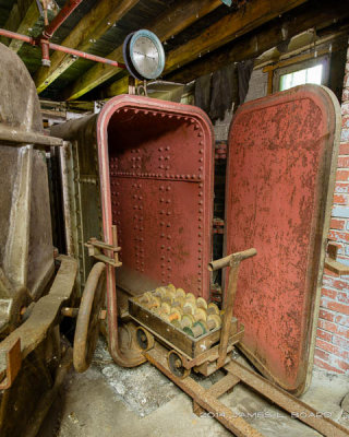 Silk Steaming Chamber