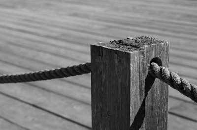 Post and Rope - B/W