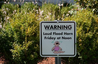Flood Horn Sign
