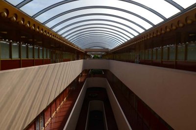 Ceiling Curves in Center Mall