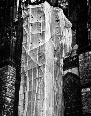 Cologne Cathedral - veiled scaffold