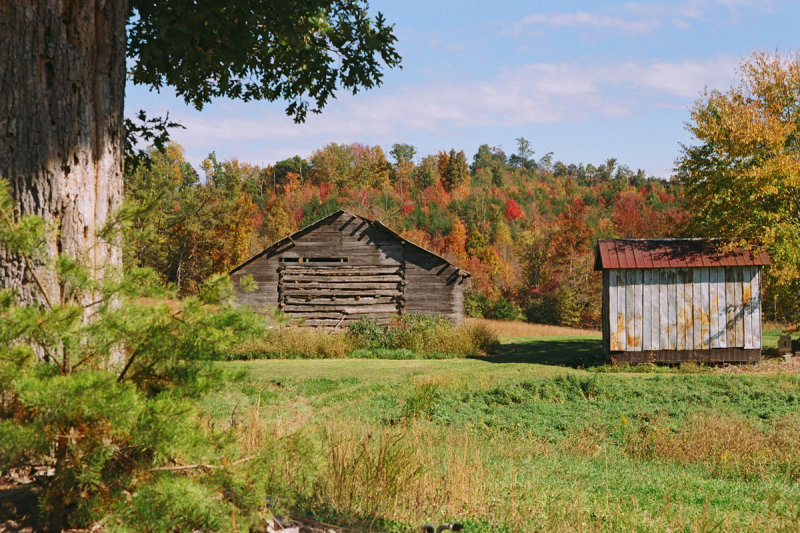 BARN BESIDE CUMBERLAND FALLS RD