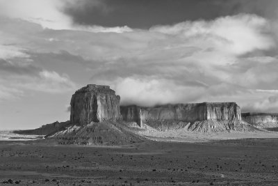 VIEW FROM ARTISTS POINT, MONUMENT VALLEY