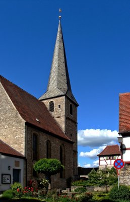 Die Evangelisch-Lutherische St. Martinskirche in Segnitz.jpg