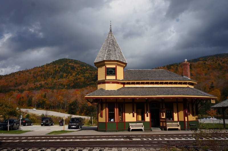 Craword Notch Railroad Stop.jpg