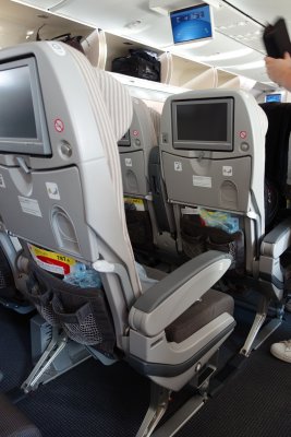 JAL 787 Seats