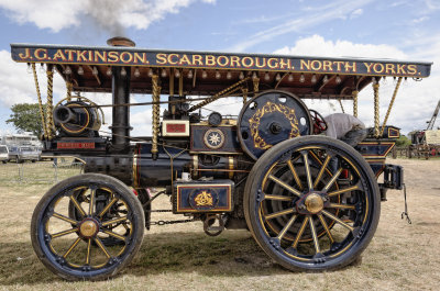 Showman's traction engine