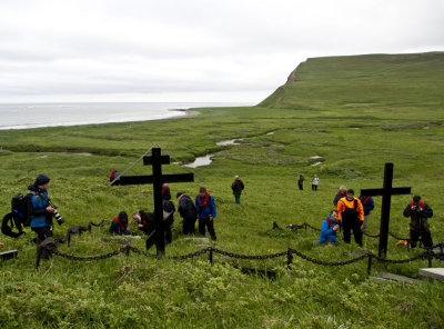 The cemetery of Bering - P6242857.jpg