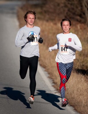 5 mile race leaders with less than one mile to go