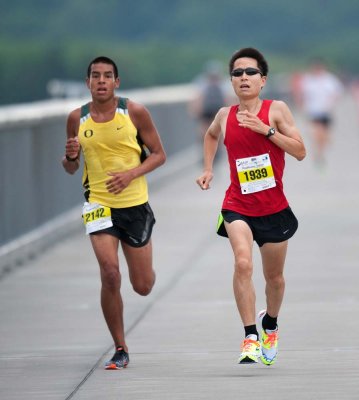Only 0.3 second separates the winner (Mike Chow at right) and second place (Omar Perez at left)