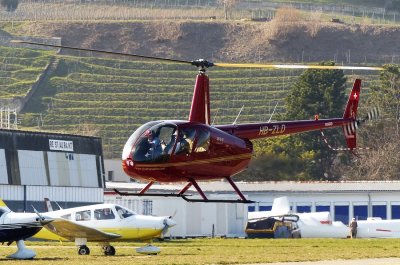 Robinson R44 