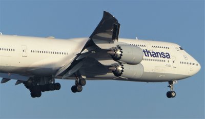 Boeing 747-830