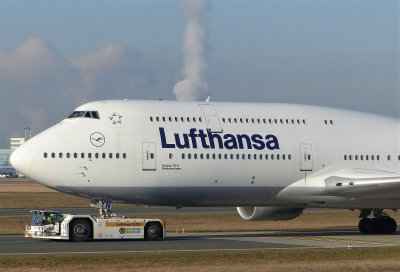 Boeing 747-830
