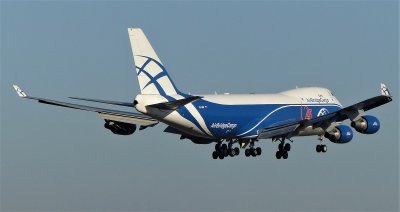 Boeing 747-4HAF(ER)
