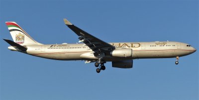 Airbus A330-343