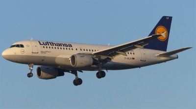Airbus A319-100