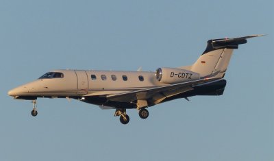 Embraer Phenom 300 