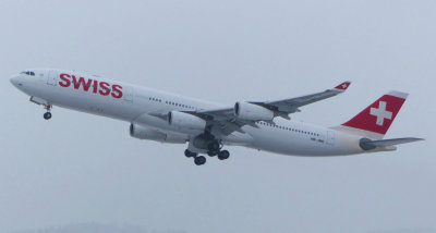 Airbus A340-313X